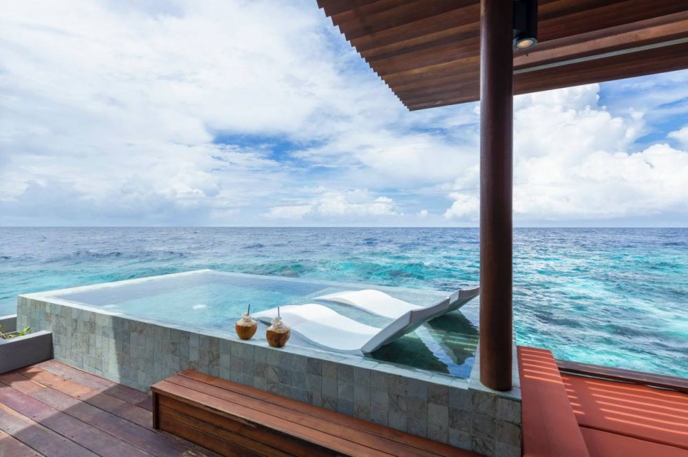 Overwater Sunset Pool Villa, Park Hyatt Maldives Hadahaa 5*