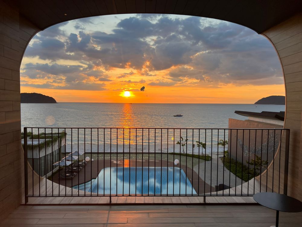 Deluxe Ocean View, PARKROYAL Langkawi Resort 5*