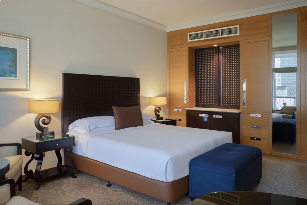 Spacious SV Room With Balcony, Beach Rotana Abu Dhabi 5*