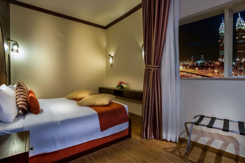 Сlassic One Bedroom Suite, First Central Hotel Suites 4*