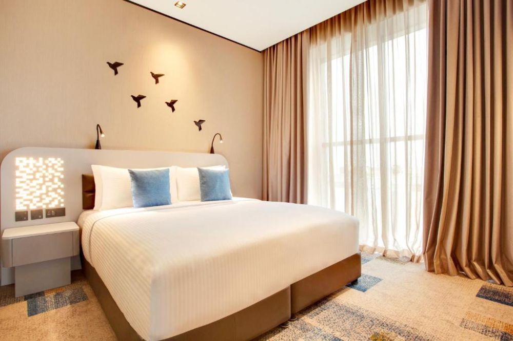 One Bedroom Suite, Lemon Tree Hotel Dubai 4*