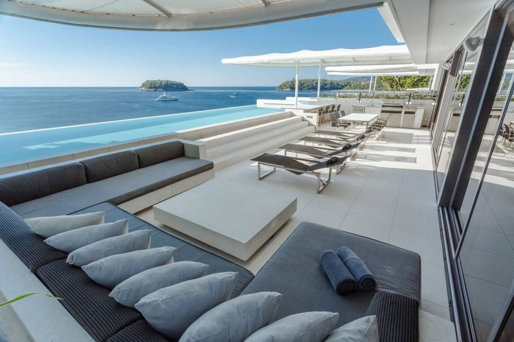 Four-bedroom Sky Pool Villa Penthouse, Kata Rocks By Infinite Luxury 5*