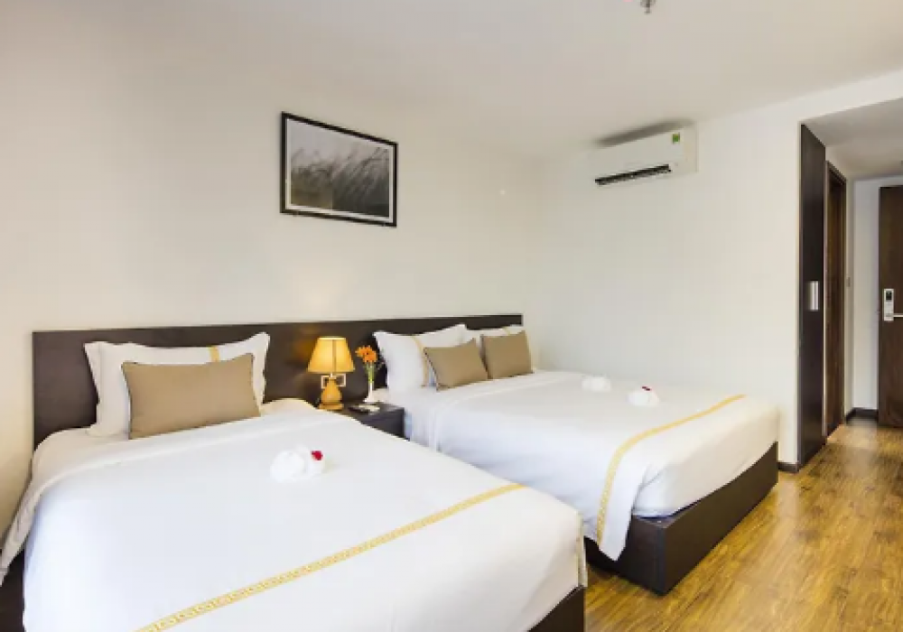 Twin Room Balcony, Meriton Nha Trang Hotel 4*