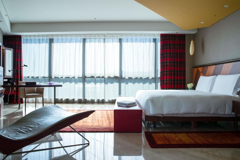 One Bedroom Suite, Jumeirah Creekside Hotel 5*