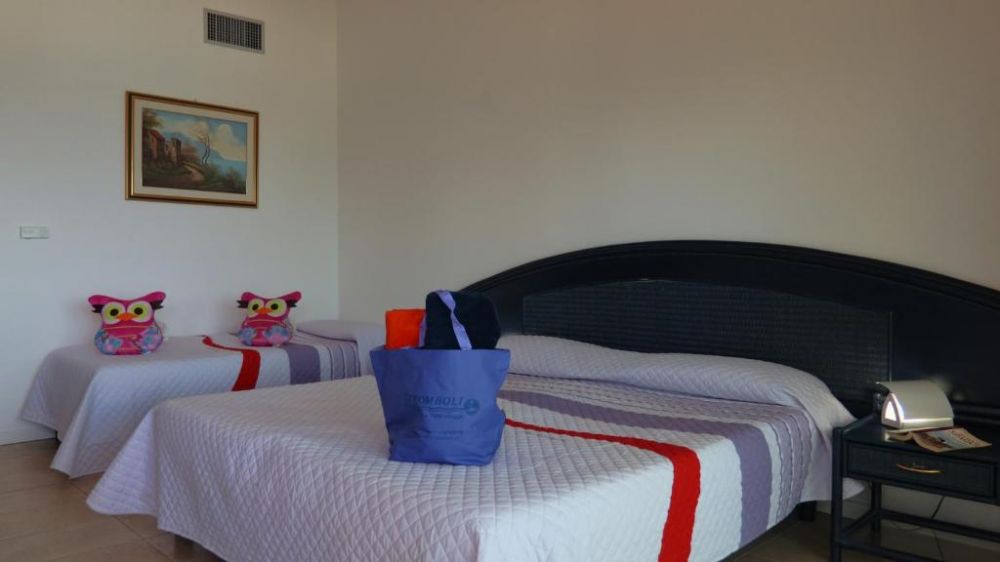Comfort Room, Villaggio Stromboli 4*