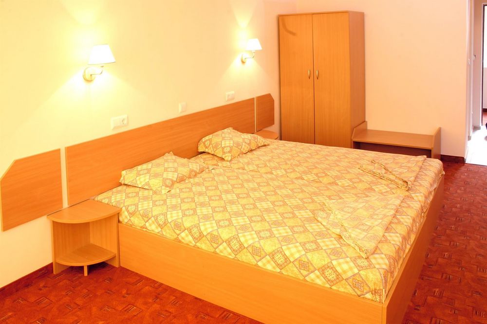 1 bedroom Apartment, Vezhen Chaika 3*