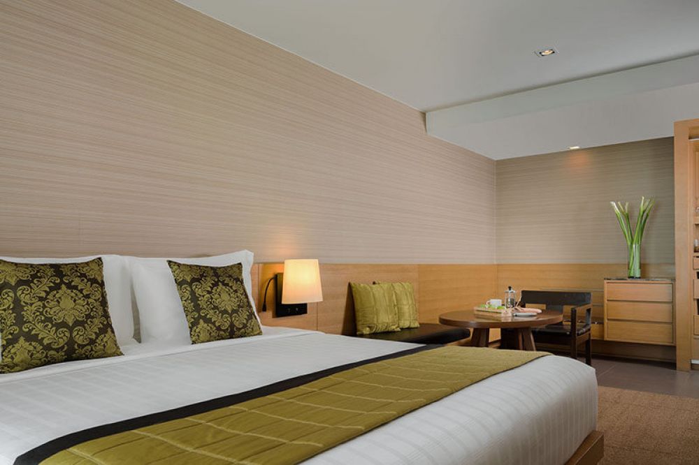 Premier Room & Skyline Premier Room, JC Kevin Sathorn Bangkok Hotel (ex.Anantara Bangkok Sathorn) 5*