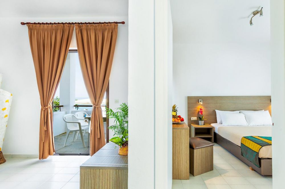 Family Room 1 Bedroom GV/ SV, Xenios Dolphin Beach Hotel 3*