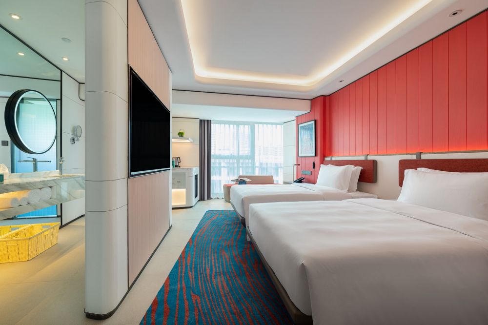 Stylish and Elegant Room, Pearl River Garden 4*