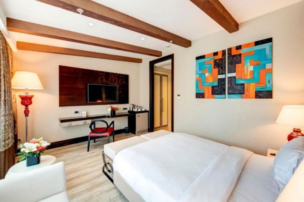Deluxe Room with Balcony, The Elysium Istanbul 5*