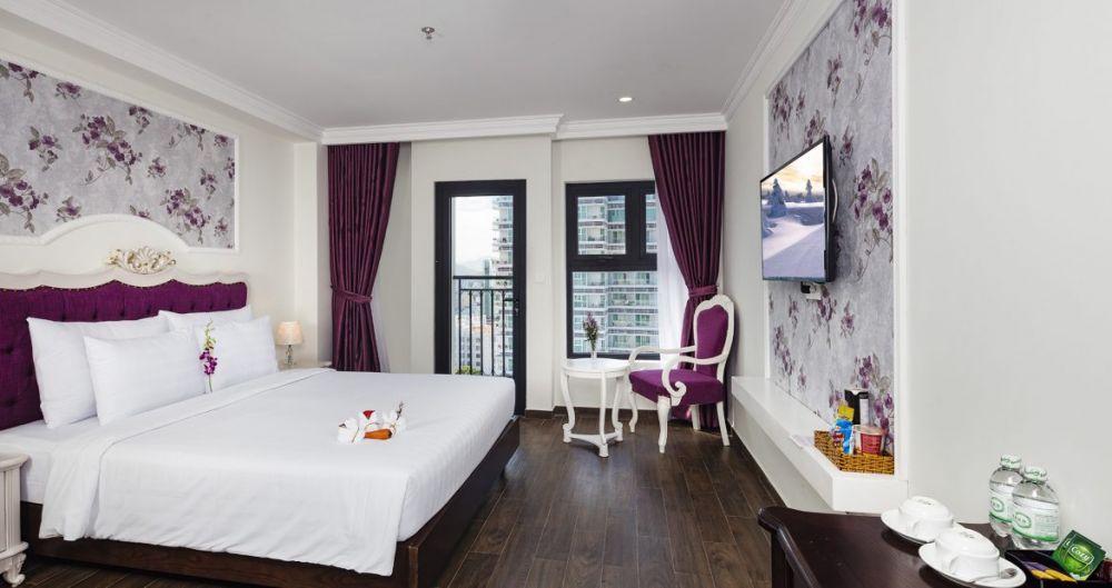 Premier CV, Bonjour Nha Trang Hotel 4*
