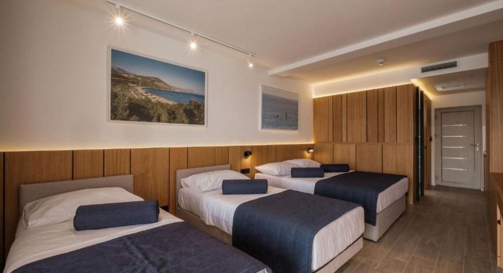 Studio 04 (Quadruple room), Poseidon 4*