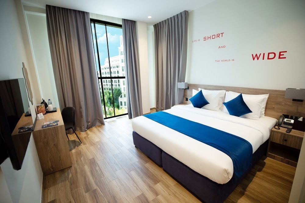 Deluxe Room, Grand Kingsgate Waterfront By Millennium Hotel 4*