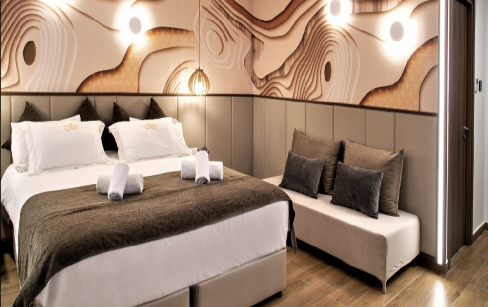 Family Deluxe Hotel Room, Melpo Antia Suites 4*