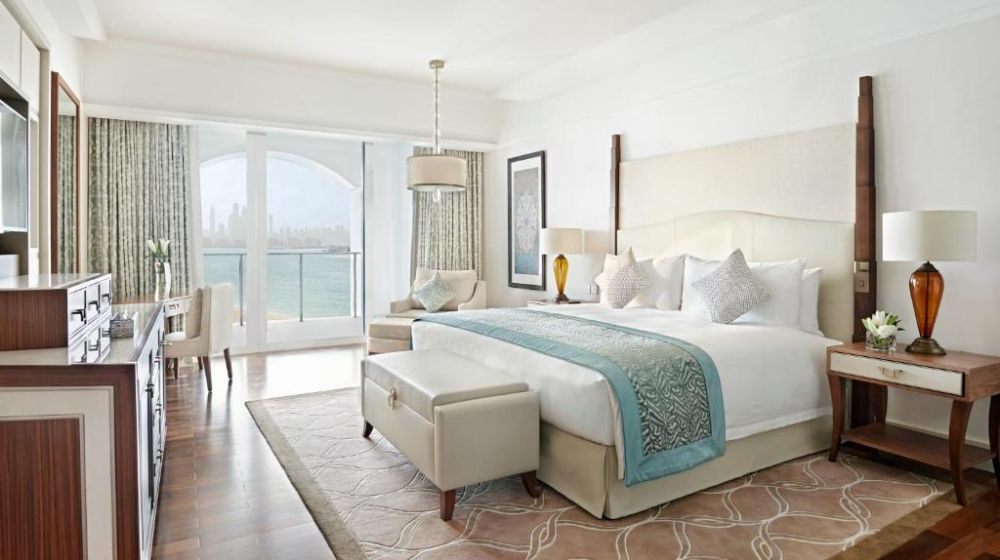 Pearl Club Sea View King Room, Waldorf Astoria Dubai Palm Jumeirah 5*
