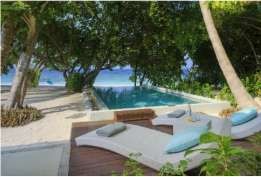 Beachfront Pool Villa, Dusit Thani Maldives 5*