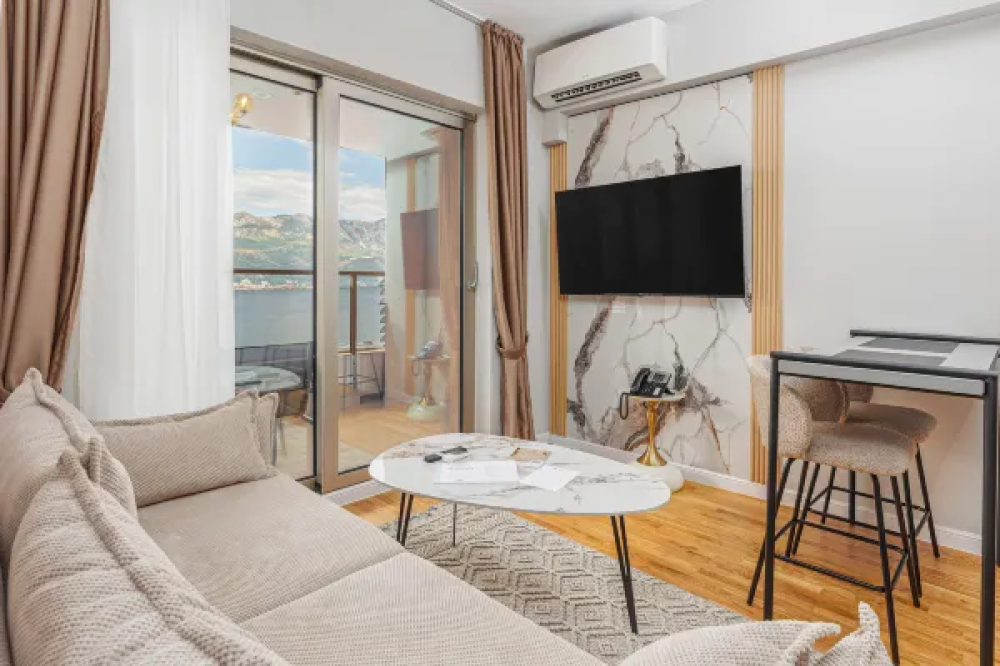 Skyline Studio Sea View with Terrace, Harmonia By Dukley 4*