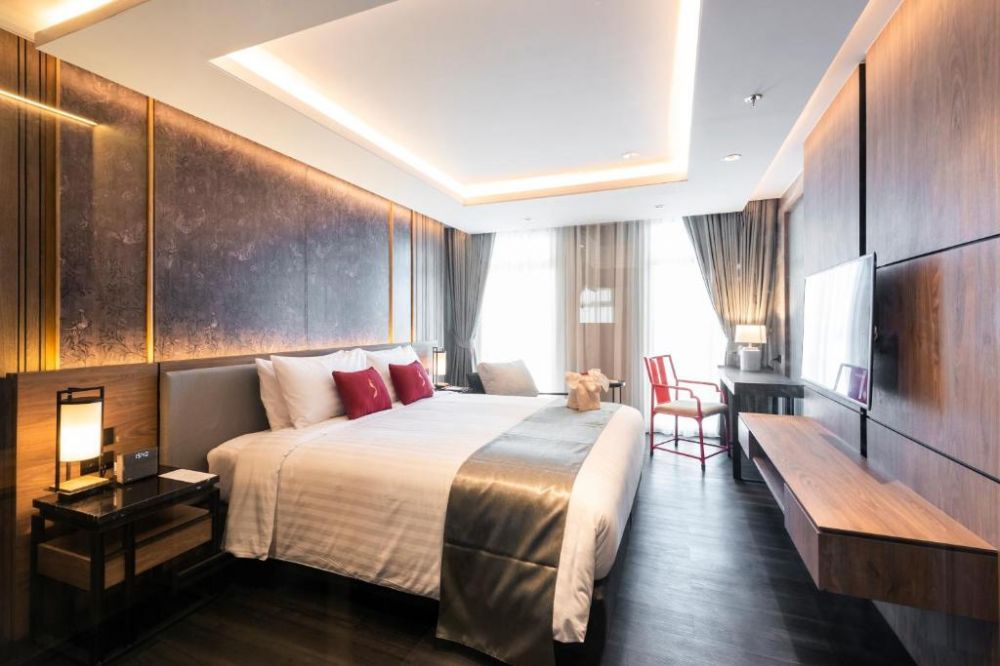 Two Bedroom Suite, Ramada Plaza By Wyndham Chao Fah 5*