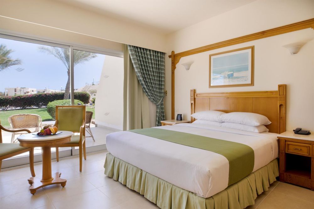 Superior Family Room, Hurghada Long Beach Resort (ex.Hilton Long Beach Resort) 4*