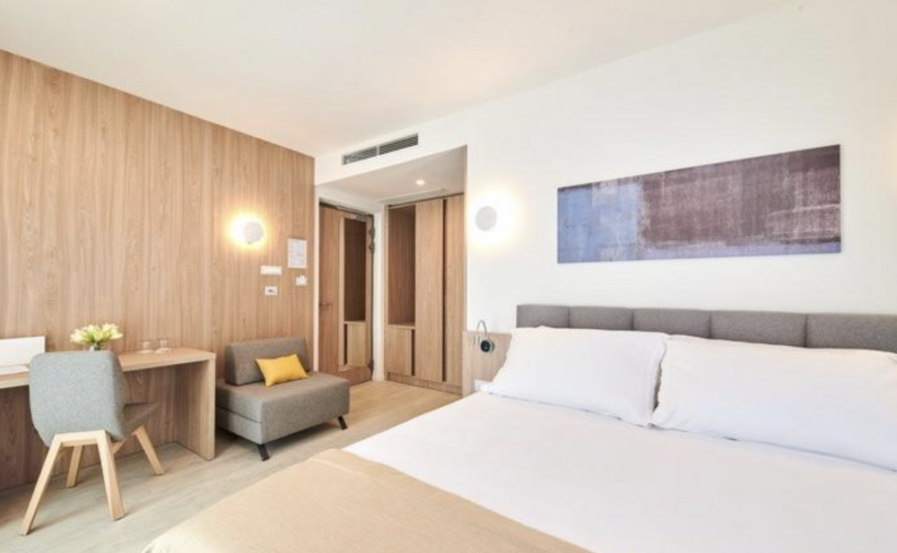 CLASSIC ROOM WITH BALCONY, Garden Suites & Rooms Sol Umag for Plava Laguna 4*