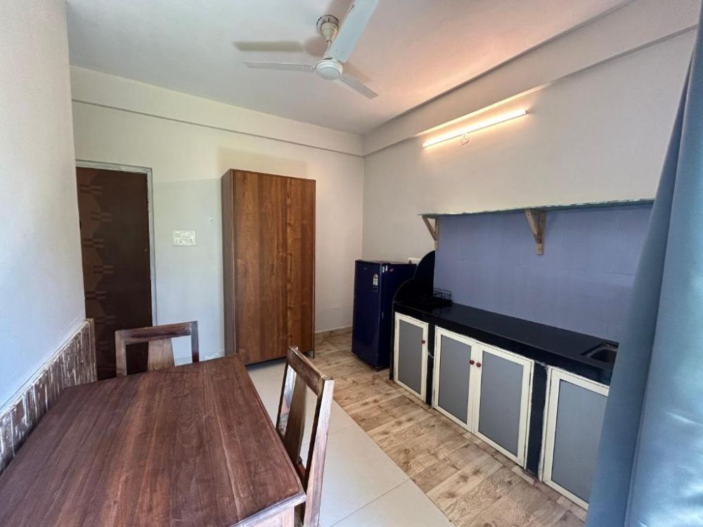Family Studio AC with Kitchen, Shivam BNB 