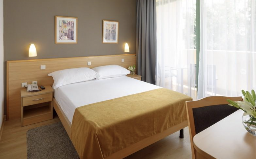 ECONOMY ROOM WITH FRENCH BED AND BALCONY PARK SIDE - CONNECTED, Hotel Sol Aurora for Plava Laguna 4*
