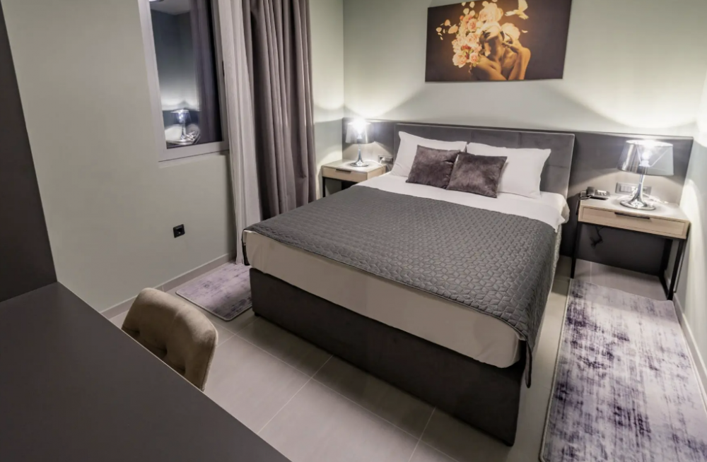 1 Bedroom Castelnuovo Suite Side Sia View, Kruso Garni Hotel 4*