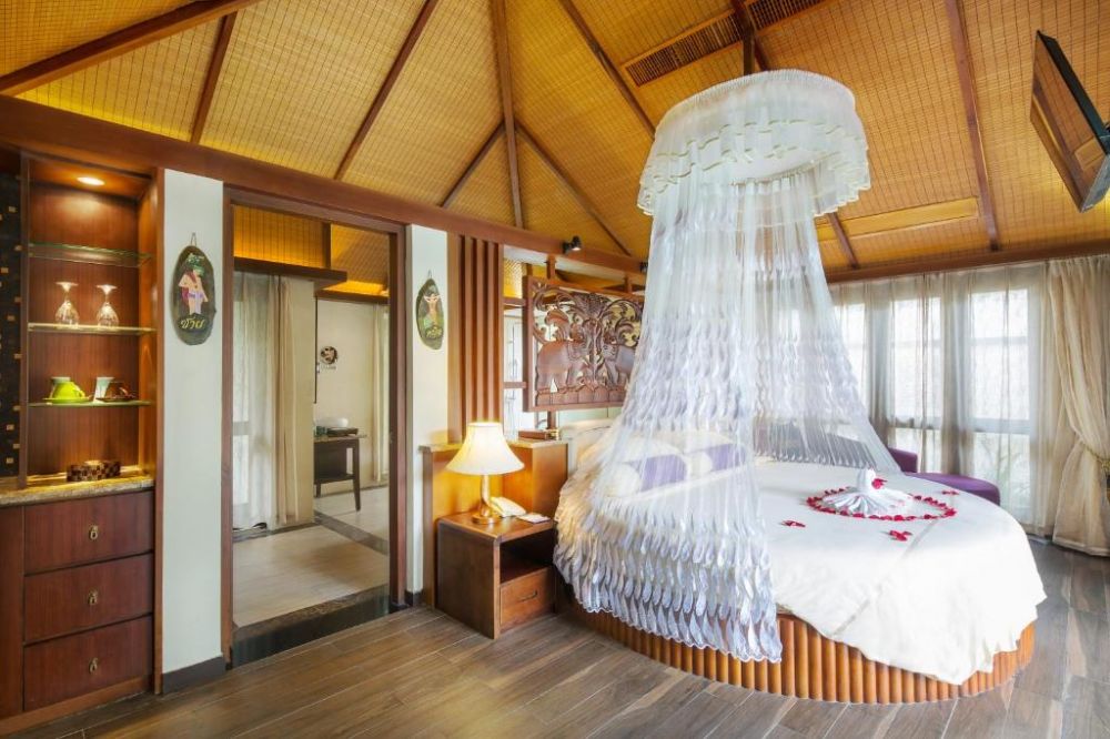 Honeymoon Villa, Yalong Bay Villas & Spa 5*
