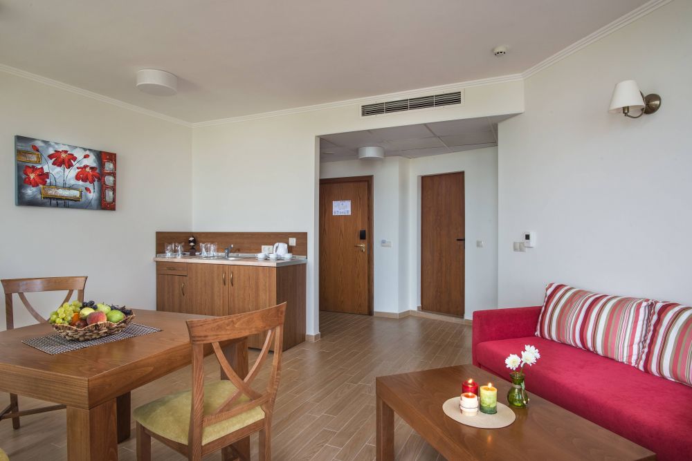 1 bedroom Apartment, Miramar Sozopol 4*