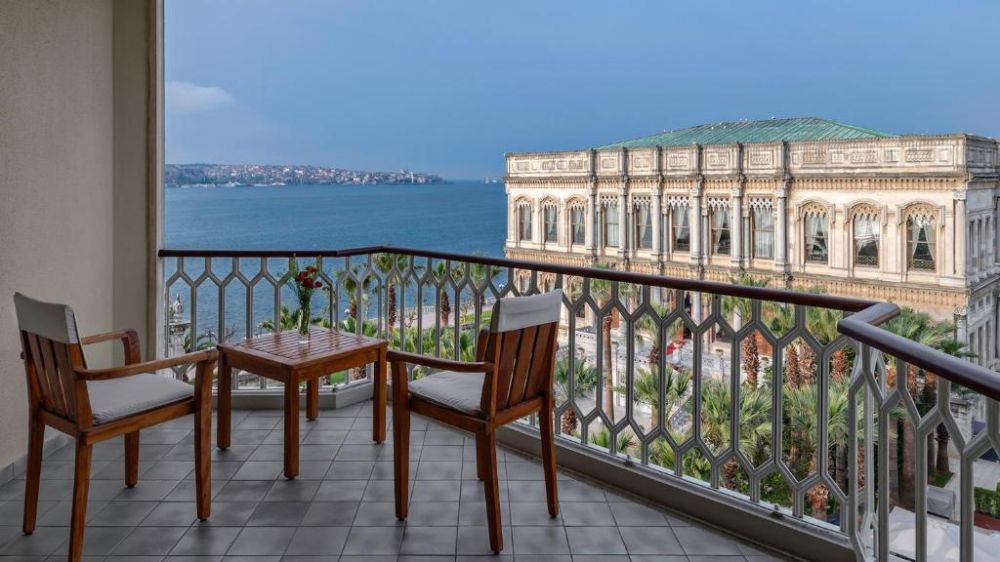 Superior Bosphorus View, Ciragan Palace Kempinski Istanbul 5*