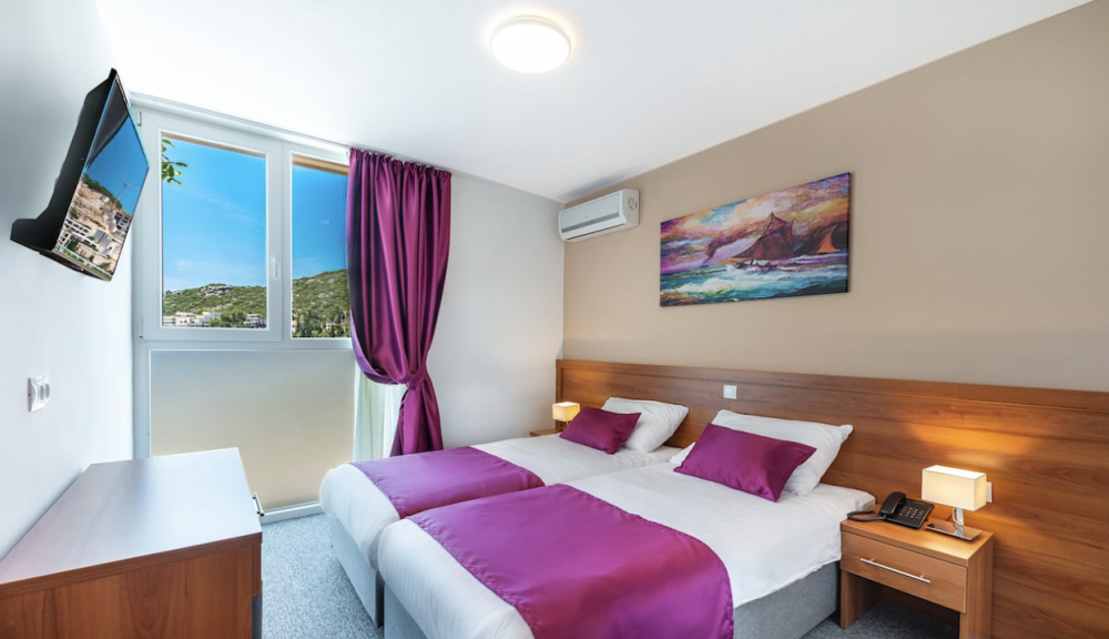 Standard Double or Twin Room Annex with Sea View, Komodor Annex 3*