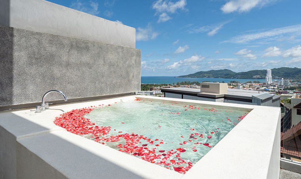 Premier Suite/ Pool Access/ Jacuzzi, Patong Bay Hill Resort 4*