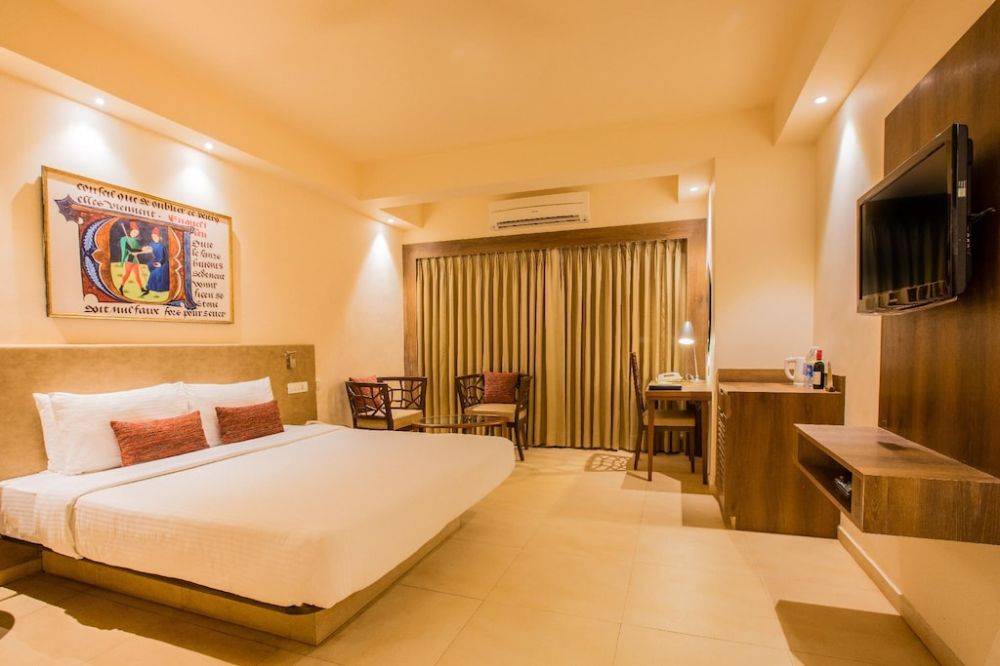 Deluxe Room (Without Balcony), Lemon Tree Amarante Beach Resort 4*