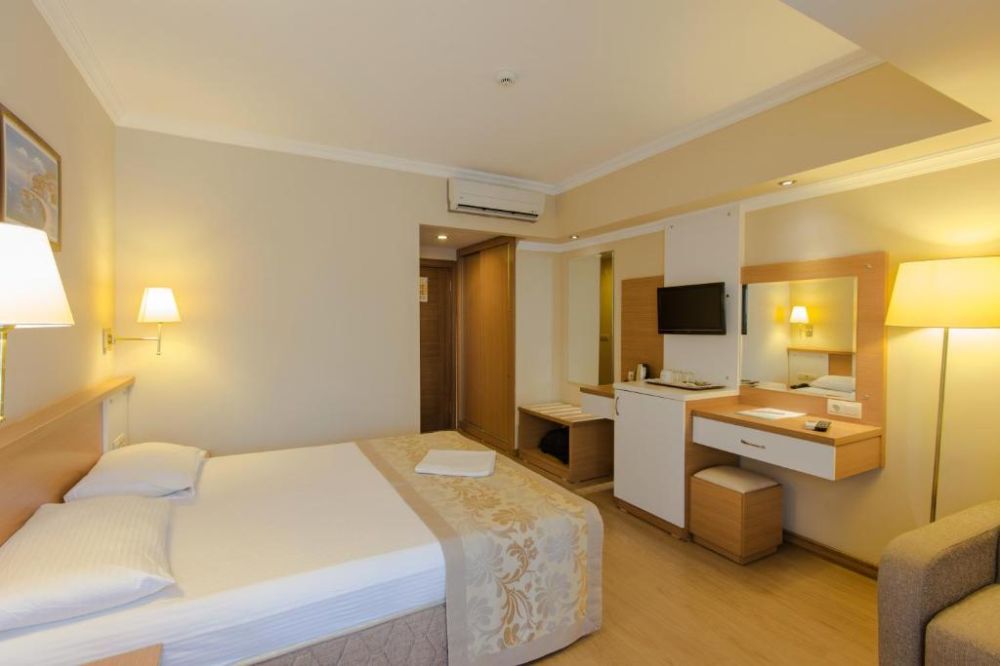 Standard Room, Aes Club Hotel 4*
