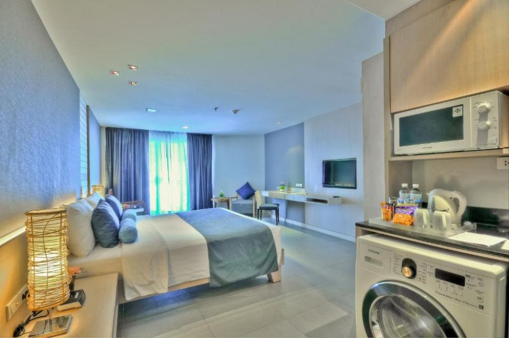 Deluxe Room, Ashlee Heights Patong Hotel 4*