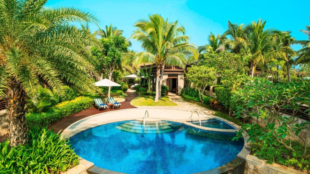 Beach Villa (Seaside Villa), The St. Regis Sanya Yalong Bay Resort 5*