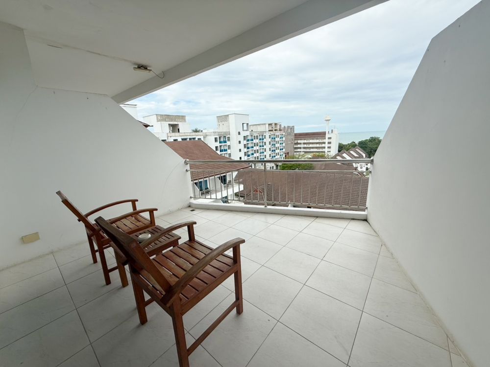 Superior Garden/ Pool View, Pinnacle Grand Jomtien 4*
