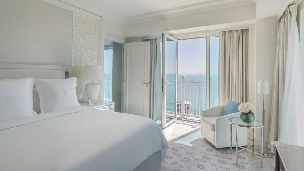 Executive Suite/ Sea View, Four Seasons Hotel Doha 5*