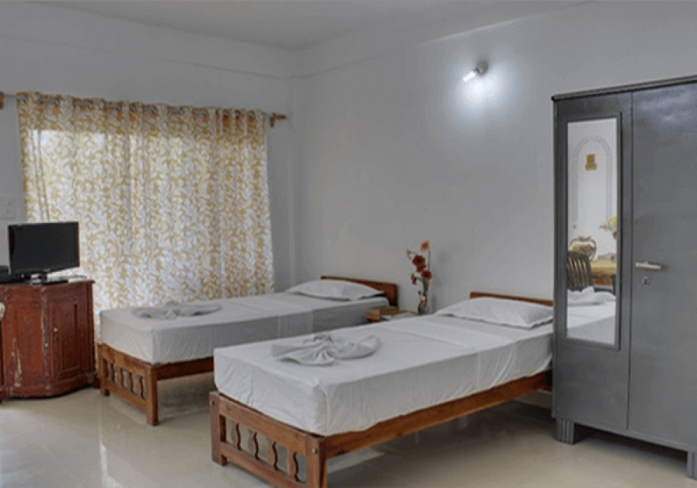 Standard non AC/with AC, Goan Cafe Beach Resort Guest House 