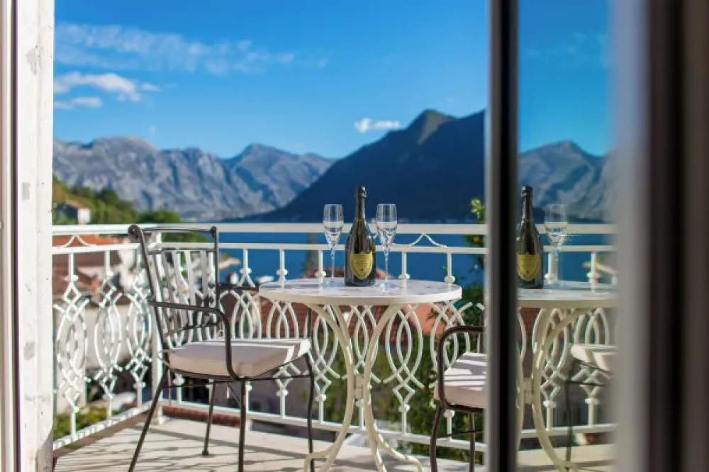 Deluxe Apartment Sea View, Conte 4*