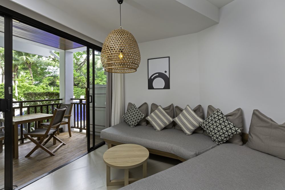 Royal Pool Access Studio, Sunwing Kamala Beach 4*
