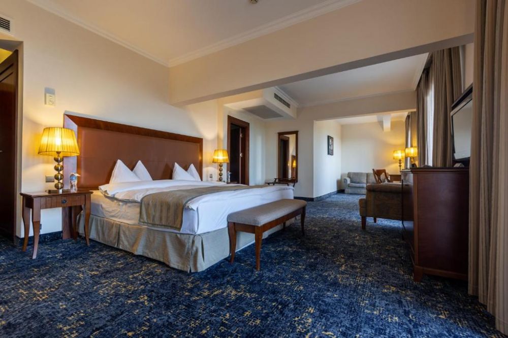 Deluxe Room, Primorets Grand Hotel & Spa 5*