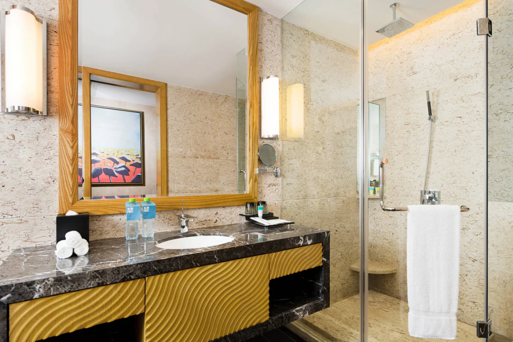 Premium Ocean View Room, Four points by Sheraton Sanya 4*