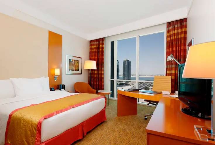 Guest Room, Hilton Doha 5*