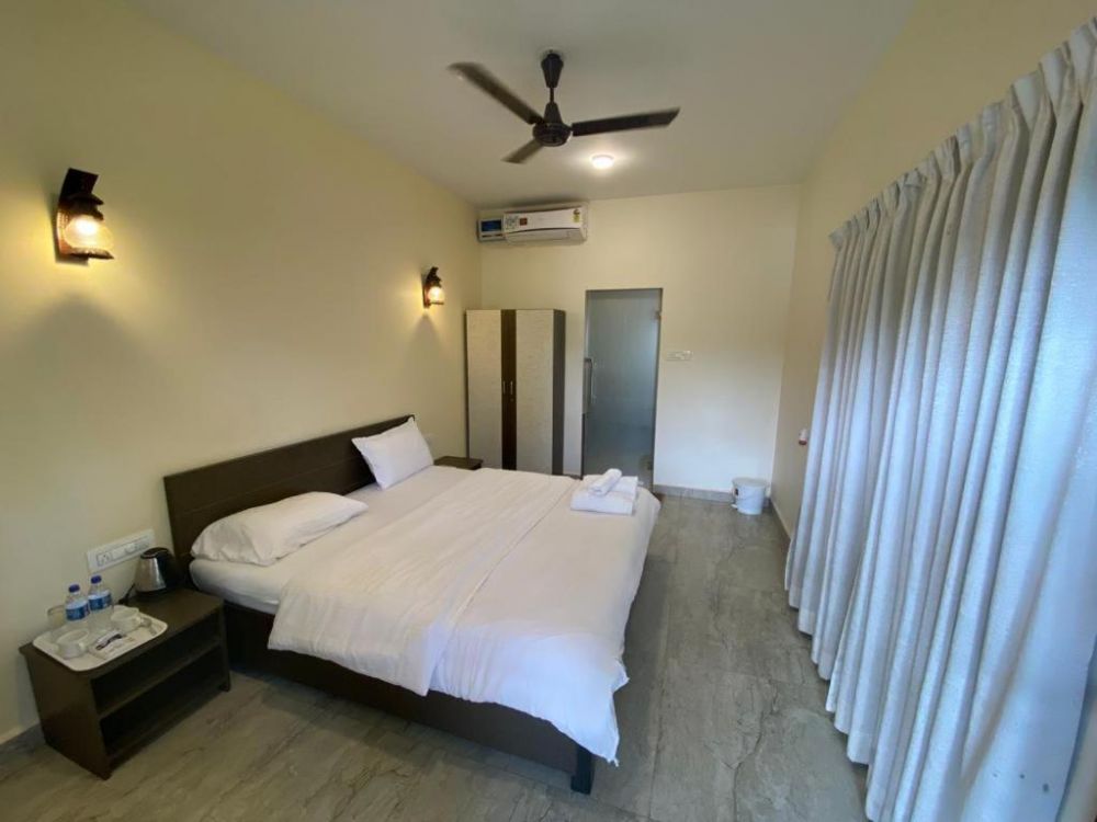 AC Super Deluxe with balcony, Mystica Beach Stays 3*