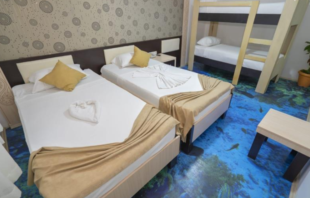 Bunk Bed Room, Aperion Beach Hotel 3*