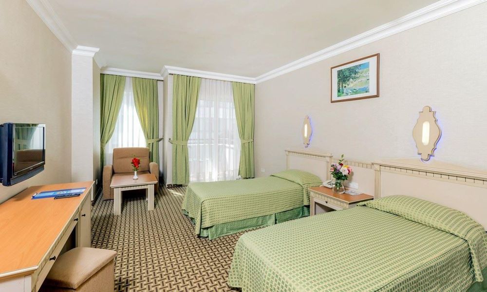 Standard Lateral, Holiday Park Resort 5*