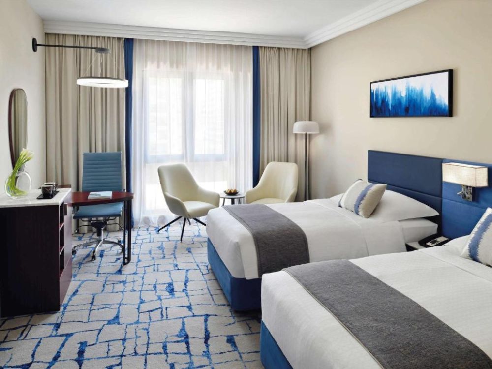 Executive Room, Movenpick Hotel Apartments Bur Dubai 5*