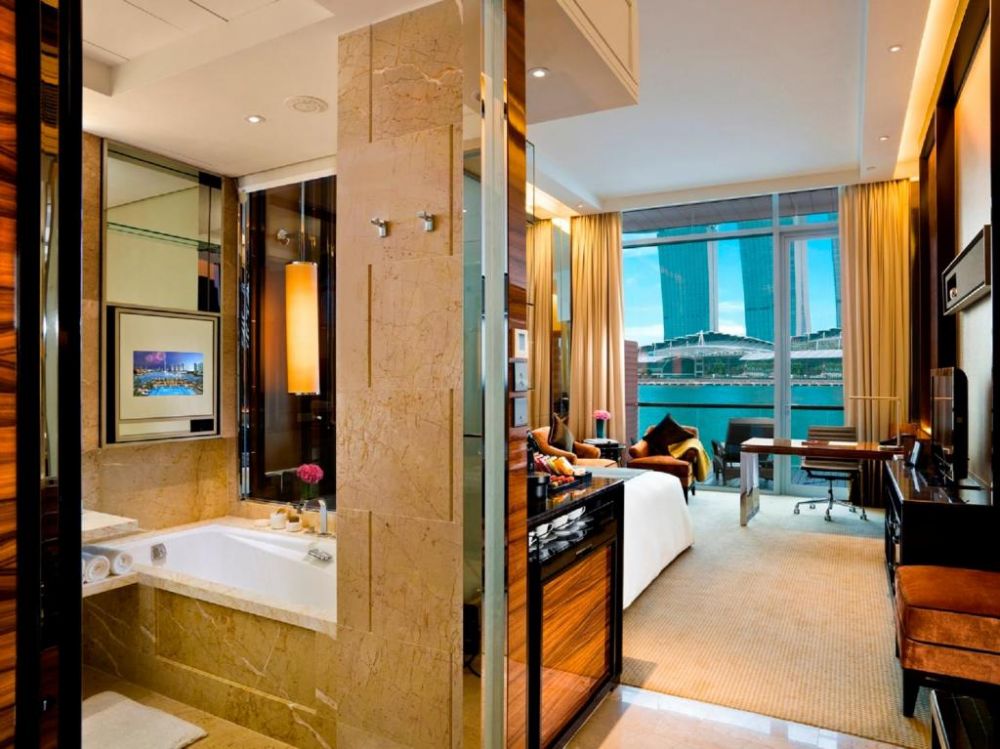Bay View Room, The Fullerton Bay Hotel Singapore 5*