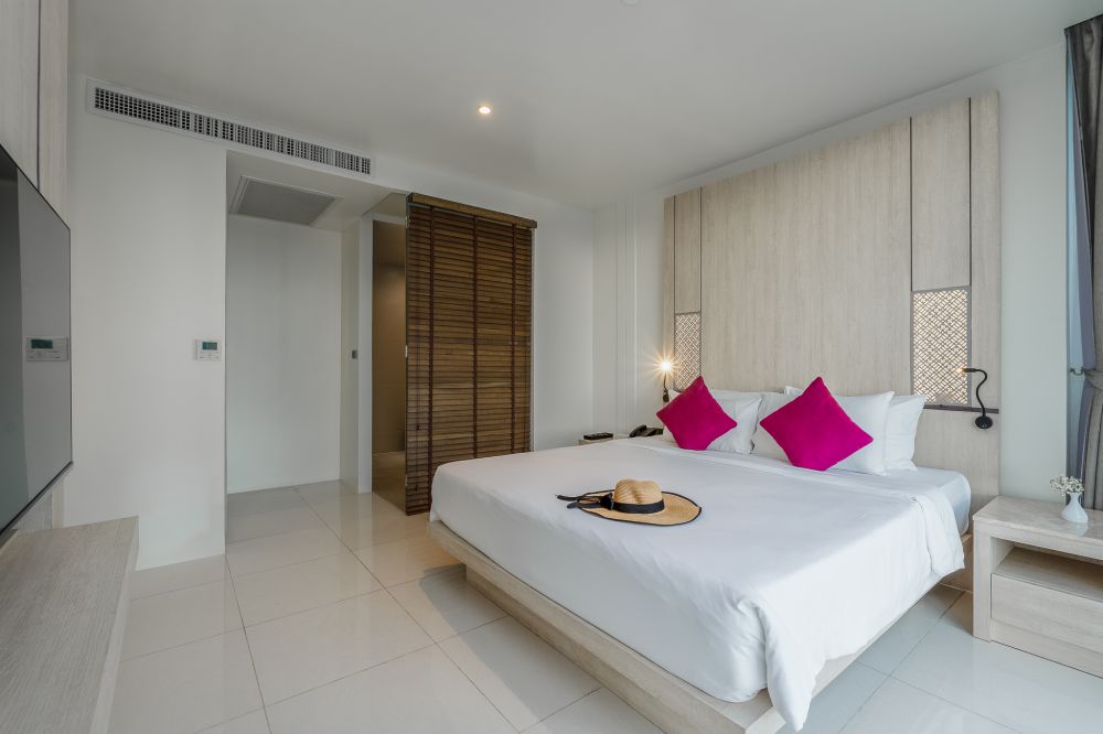 Executive 1 Bedroom Suite No Balcony, Splash Beach Resort Maikhao Phuket 5*